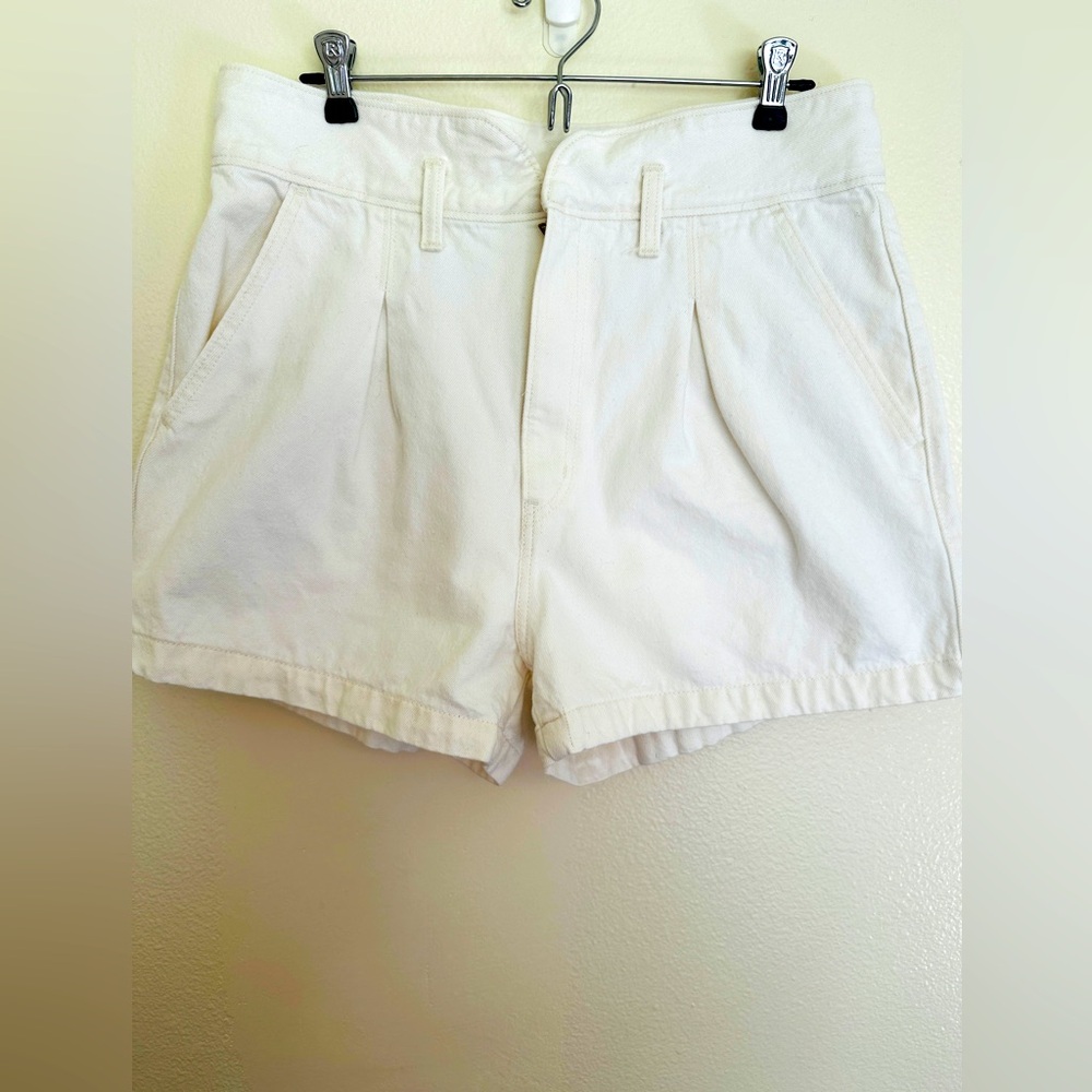 Nwot Clean Sweep High-Waist Style Mom Shorts